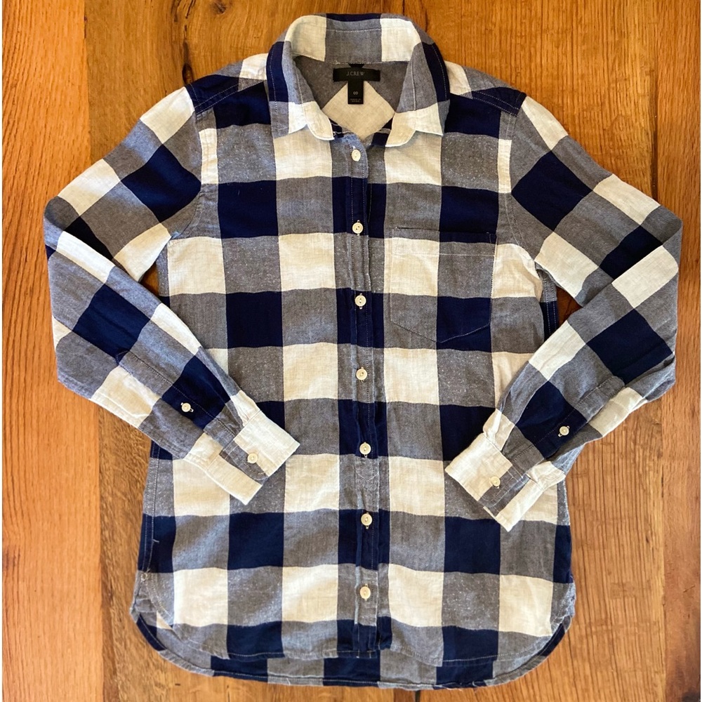 J. Crew Classic Navy Blue and White Plaid Super Soft Button Up Shirt, Size 00